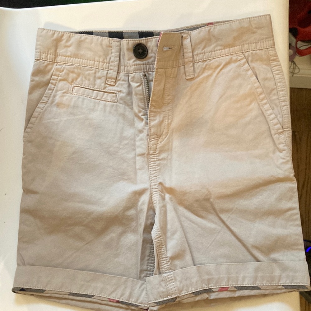 New Burberry khaki shorts